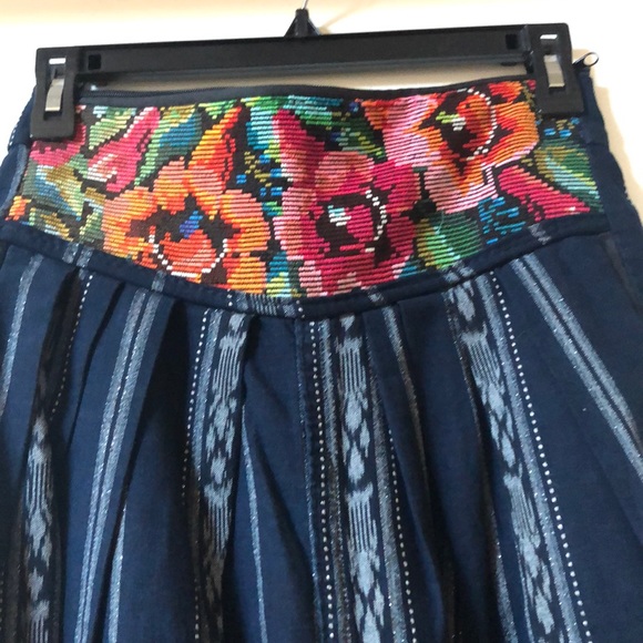 Custom maid skirt - Picture 2 of 4